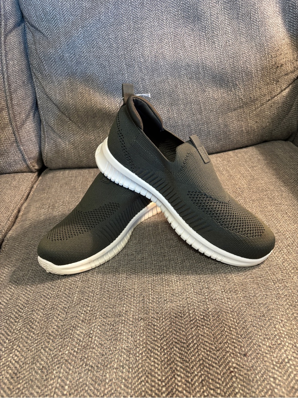 Kinetic Energy Woman’s Memory Foam Slip On Shoes Multiple Sizes